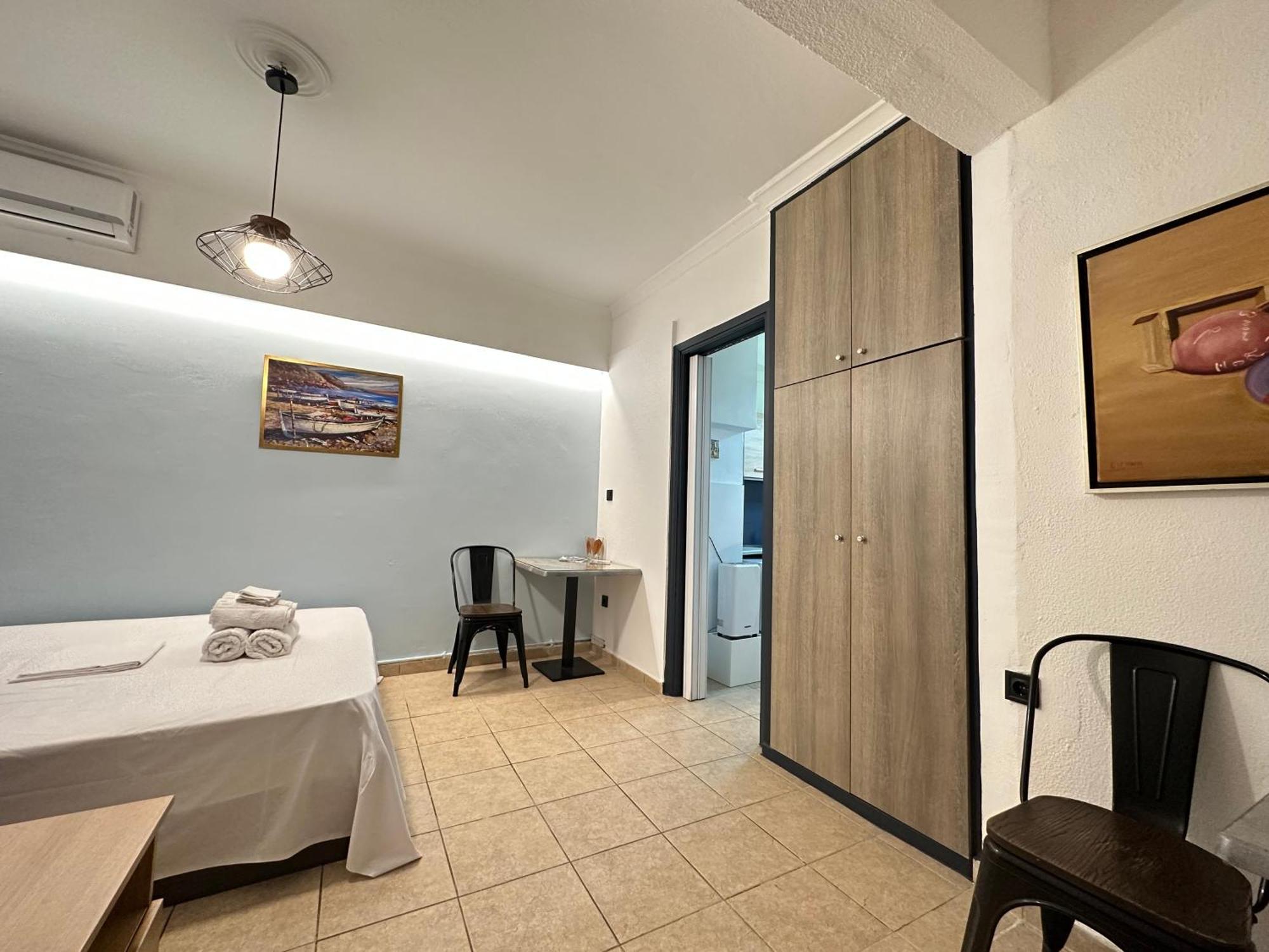 Aretousas Apartment Афіни Екстер'єр фото